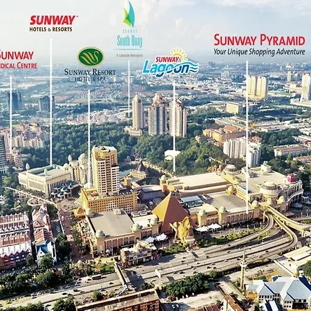 Resort Suites By Landmark At Bandar Sunway Sunway Lagoon Kampong Penaga  Exterior photo